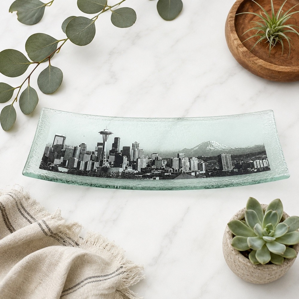 Vintage Seattle Skyline Glass‎ Tray Curved Dish Space Needle Mt Rainier Decor